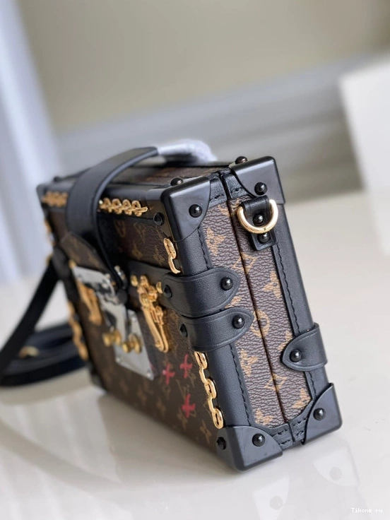 Affordable LOUIS PETITE MALLE VUITTON 0802